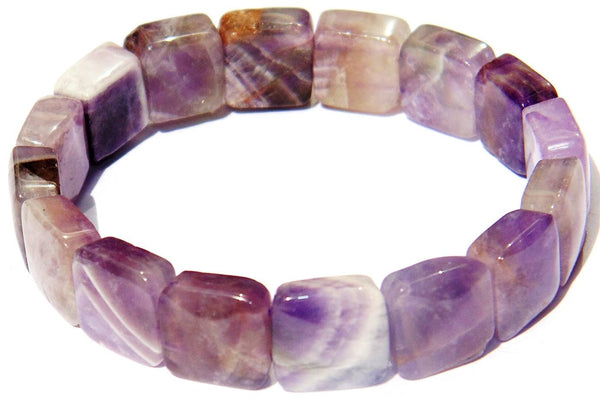 Amethyst bracelet of square shaped beads Amethyst bracelet of square shaped beads