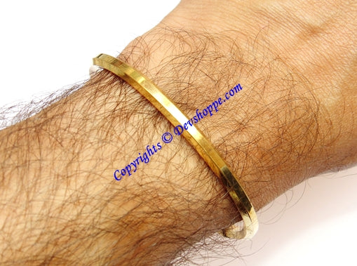 Brass kada bracelet with smooth circular bangle and open ends