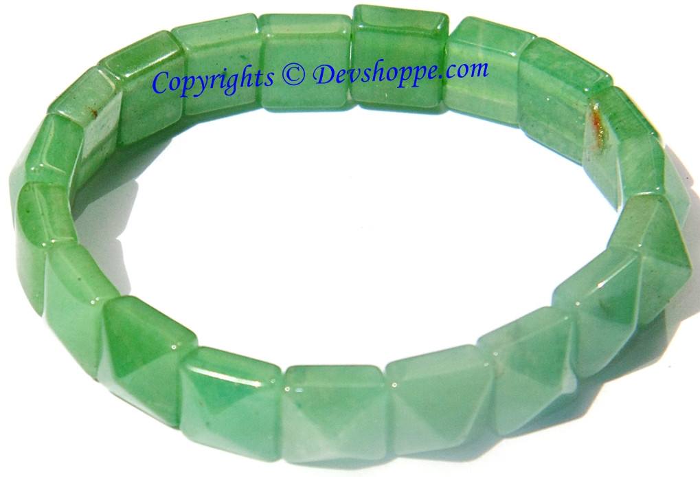 Green jade bracelet with pyramid-shaped green beads