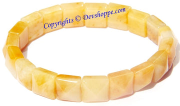 Pyramid-shaped yellow agate bracelet with faceted square beads