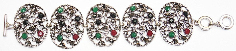Tribal-Armband in Silberoptik mit ovalen Kettengliedern und grünen, roten, schwarzen Steinen