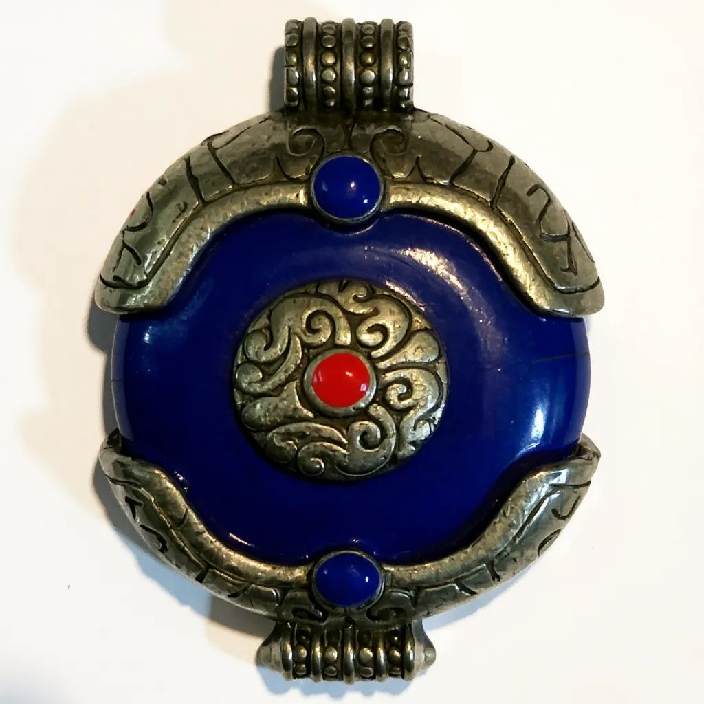 Ethnic Tibetan Blue Resin Ghau Amulet Charm Pendant with Tibetan Silver Caps, Auspicious Conch symbol & Coral bead Inlay Accent