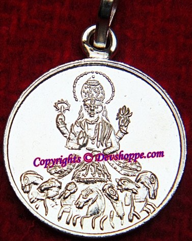Sri Surya yantra silver pendant: circular deity engraving on front side