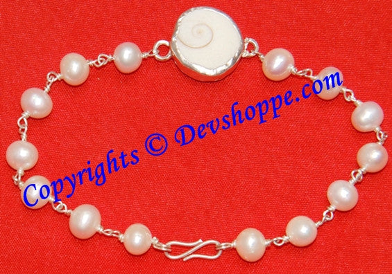 Gomti Chakra bracelet with Pearl beads in pure silver - Devshoppe