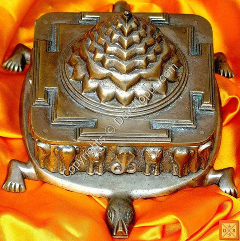 Ashtadhatu Kurm Meru Shri Yantra - The Meru yantra on Tortoise back for Courage and Prosperity - Devshoppe