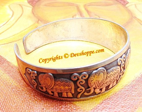 Elephant cuff bracelet in white metal - Devshoppe