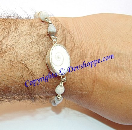Gomti Chakra bracelet with Crystal beads in pure silver